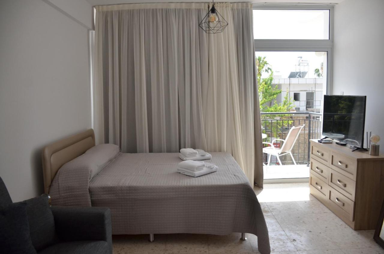 Almyria Apartments - By Imh Travel & Tours Pafos Dış mekan fotoğraf